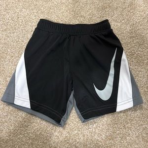 Nike dri-fit 3T basketball shorts
